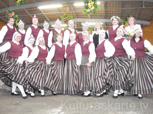 Sieviešu koris "Pērles"